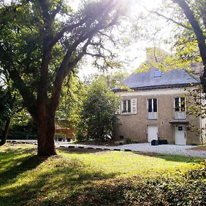 Kastellren - - Grand Parking Prive Bed and breakfast